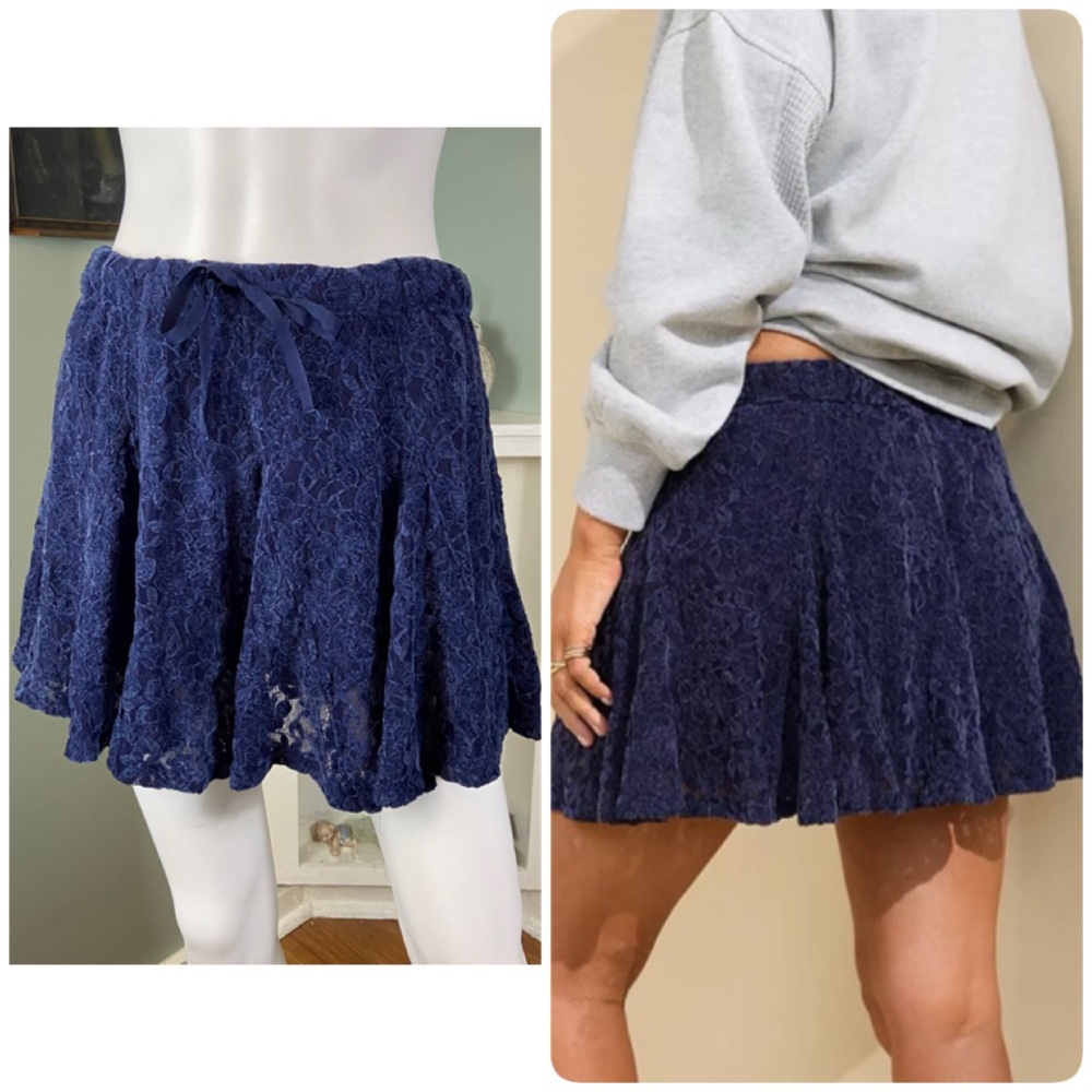 Aerie Godet Navy Blue Lace Chenille Floral Sheer Lace Micro Mini Skirt XSmall XS